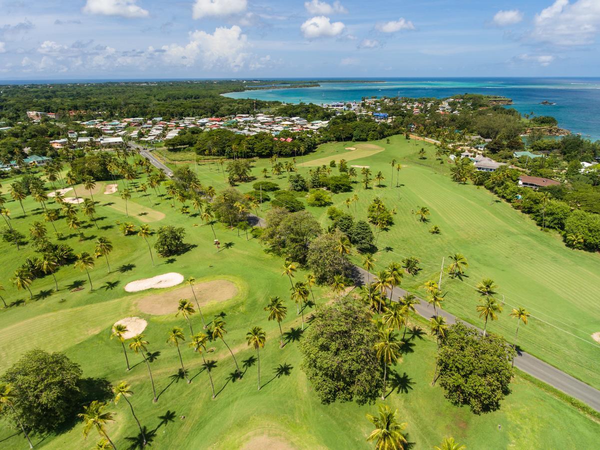 Mount Irvine Bay Resort Black Rock Esterno foto